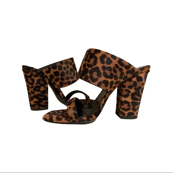 Saint Laurent OAK WOMENS PONY PRINT SANDAL SZ 37 US 7 - Picture 2 of 16